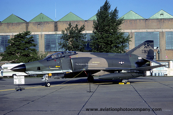 USAF 10 TRW 1 TRS McDonnell RF-4C Phantom 69-0369/AR at RAF Mildenhall (1981)