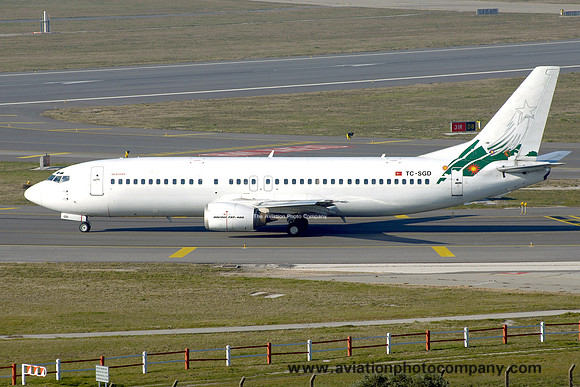 Air Algerie Boeing 737-48E TC-SGD (2008)
