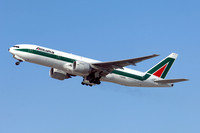 Alitalia Boeing 777-243ER I-DISD (2008)