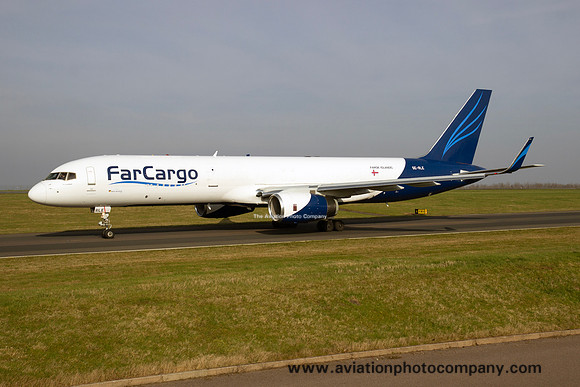 Far Cargo/West Air Sweden Boeing 757-223(WL)(PCF) SE-RLE at East Midlands (2025)