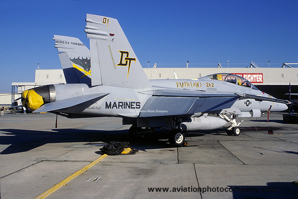 USMC VMFA(AW)-242 McDonnell Douglas F/A-18D 164652 (2000)