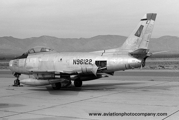 FSI North American F-86E N96122 (1977)