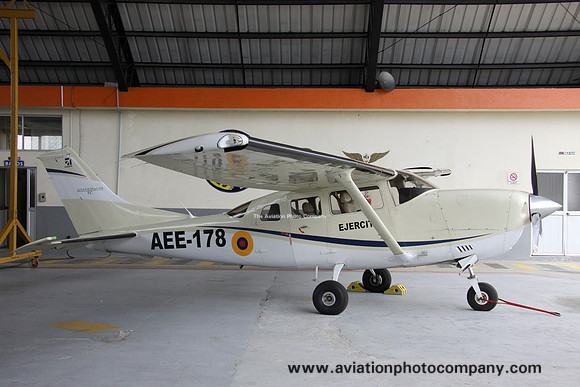 Ecuadorian Army Cessna T206H AEE-178 (2014)
