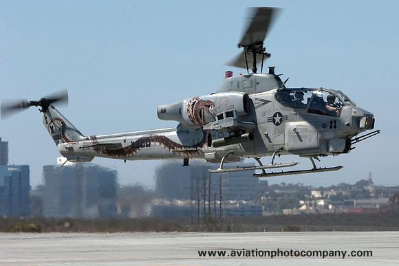 USMC HMLA-369 Bell AH-1W 165369 at the MCAS Miramar Airshow (2014)