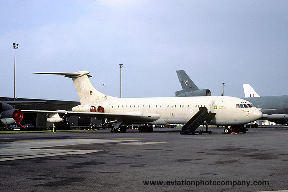 RAF 101 Squadron Vickers VC-10 K.2 ZA143/D (1991)