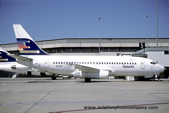 Ansett Boeing 737-300 VH-CZP (1981)