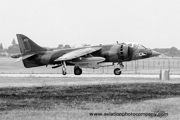RAF 233 OCU Hawker Siddeley Harrier GR.3 XW922/49 (1976)