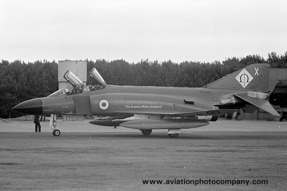 Royal Navy PTF McDonnell F-4K Phantom FG.1 XV568 (1976)