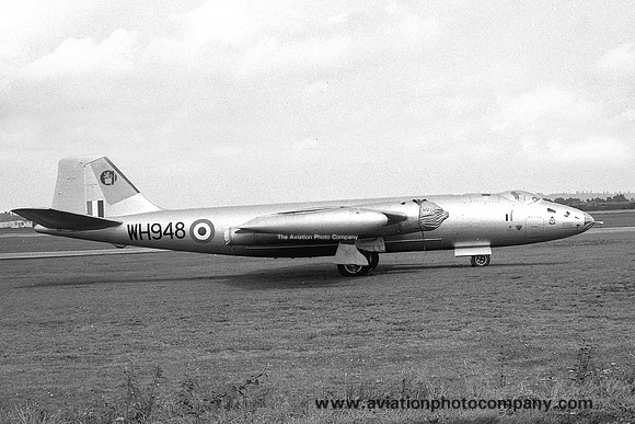 RAF 101 Squadron English Electric Canberra B.2 WH948 (1956)