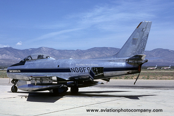Flight Systems Inc Canadair CL-13 Sabre Mk5 N86FS (1982)