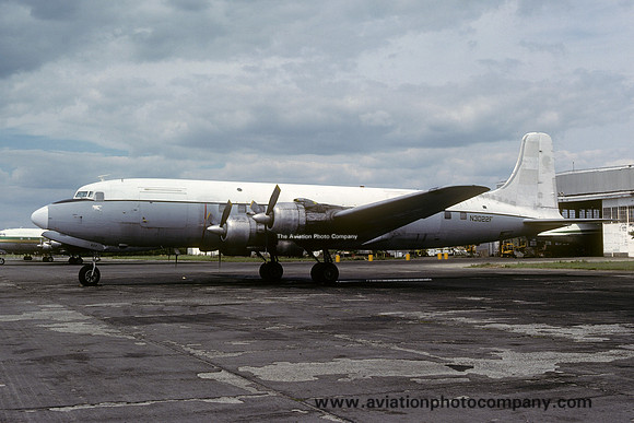 Douglas C-118A Liftmaster N3022F (1979)
