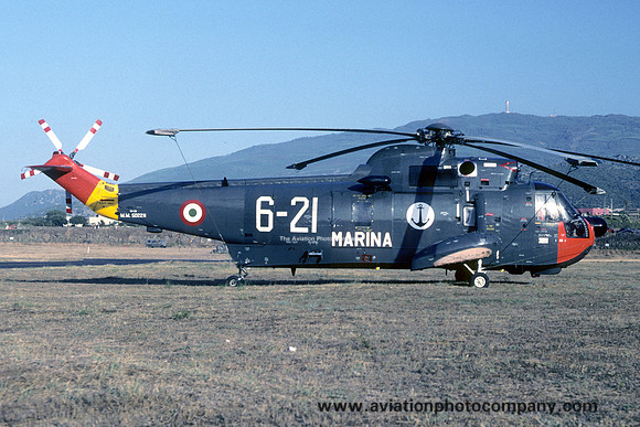 Italian Navy Sikorsky SH-3D Sea King MM5022N/6-21 (1987)
