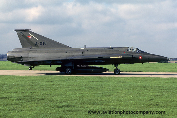 Danish Air Force Esk 725 SAAB F-35 Draken A-019 (1987)