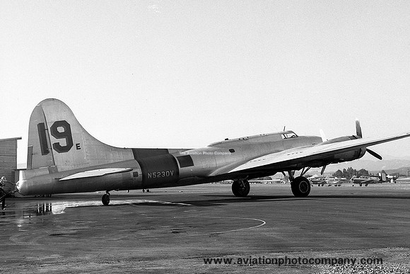 Boeing B-17G N5230V (1966)
