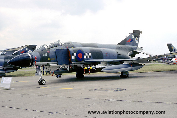 RAF 43 Squadron McDonnell F-4K Phantom FG.1 XV572/N at RAF Finningley (1977)