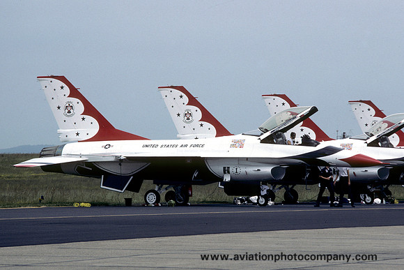 USAF Thunderbirds General Dynamics F-16A "1" (1984)