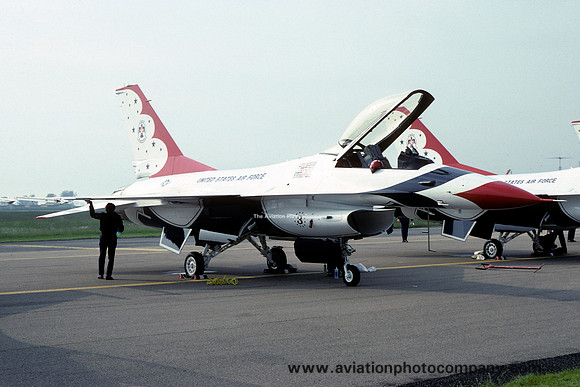 USAF Thunderbirds General Dynamics F-16A "3" (1984)
