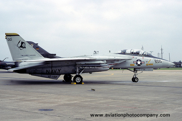 US Navy VF-142 Grumman F-14A Tomcat 161422/AG-200 (1984)