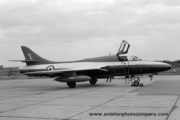 Royal Aircraft Establishment Hawker Hunter T.8 XF321 (1978)