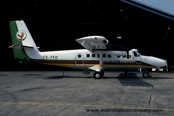 Air Sao Tome Principe DHC-6-300 CS-TFD (1999)
