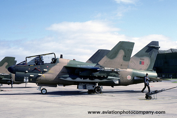 Portuguese Air Force Esc 302 LTV TA-7P 5550 (1986)