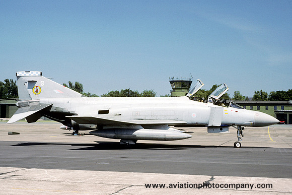 RAF 19 Squadron McDonnell F-4M Phantom FGR.2 XV462/G (1989)