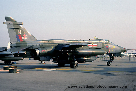 RAF 41 Squadron SEPECAT Jaguar GR.1 XZ104/M (1989)