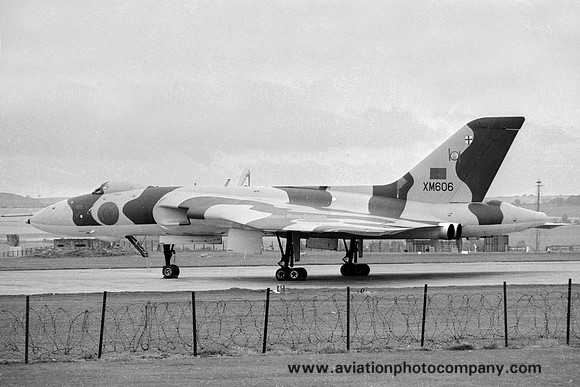 RAF 101 Squadron Avro Vulcan B.2 XM606 (1977)