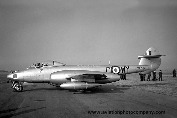 RAF 541 Squadron Gloster Meteor FR.10 VW376 (1951)