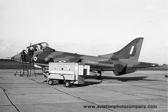 RAF Hawker Siddeley Harrier T.2 XW267
