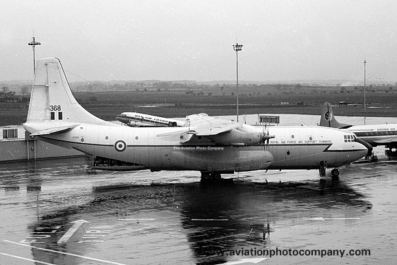 RAF 53 Squadron Short Belfast C.1 XR368 (1969)