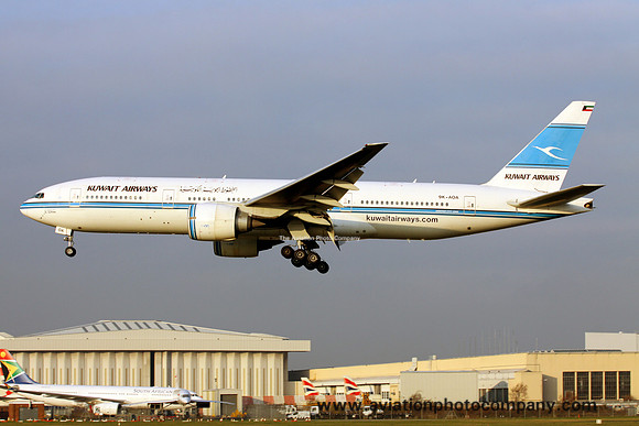Kuwait Airways Boeing 777-200 9K-AOA at London Heathrow (2013)