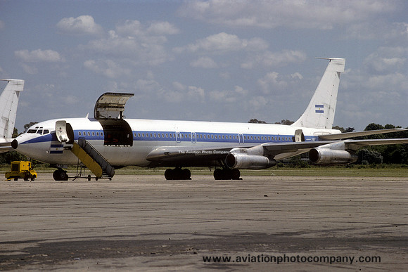 Argentine Air Force Boeing 707 LV-LGP (1995)