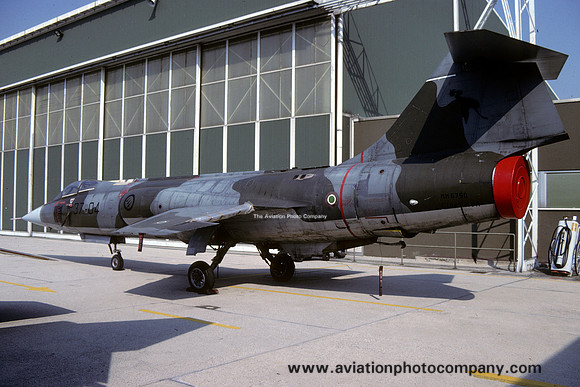 Italian Air Force 37 Stormo Lockheed F-104S Starfighter MM6750/37-04 (1997)