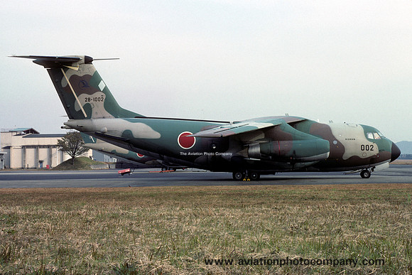 Japanese Air Force Kawasaki C-1 28-1002 (1991)