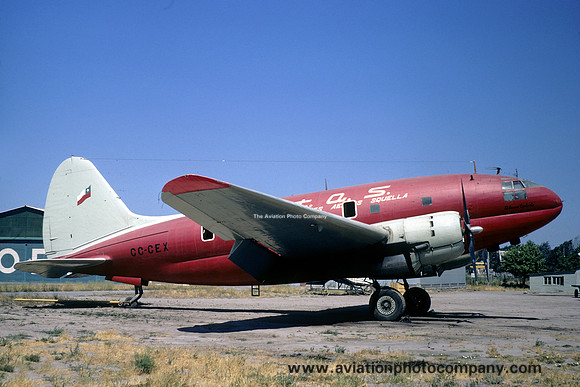 Transportes Aereo Squella Curtiss C-46 Commando CC-CEX (1973)