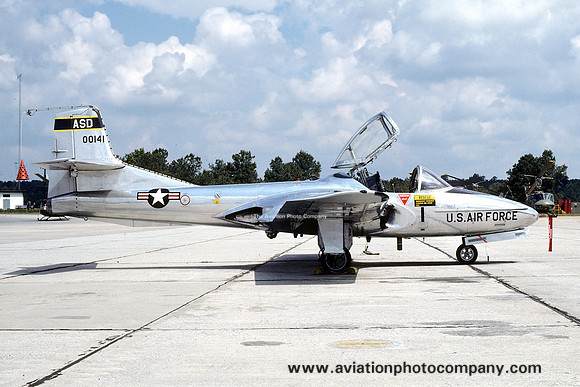 USAF ASD Cessna T-37B Tweet 60-0141 with test tail cone (1977)