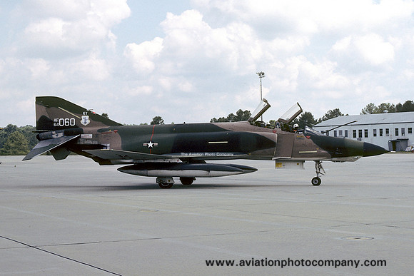 USAF Kentucky ANG 165 TRS McDonnell RF-4C Phantom 64-1060 (1977)