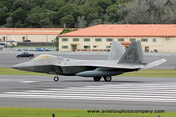 USAF 49th Fighter Wing Lockheed F-22A Raptor 05-4099/HO at Lajes (2012)