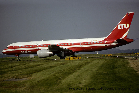 LTU Sud Boeing 757-200 D-AMUM (1990)