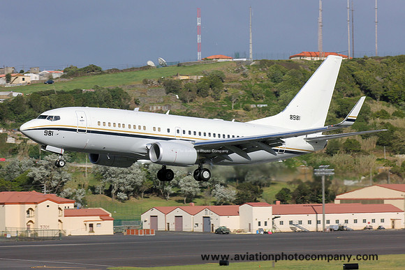 US Navy Boeing C-40A Clipper 168981 at Lajes (2015)