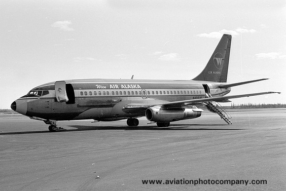 Wien Air Alaska Boeing 737 N4951W (1978)