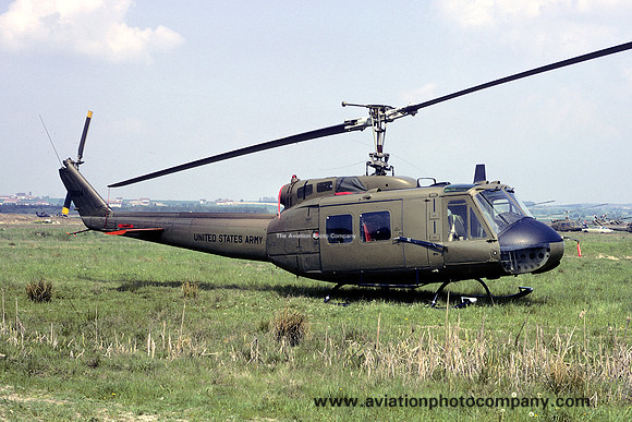 US Army 350 Avn Co Bell UH-1H Huey 68-15284 (1972)