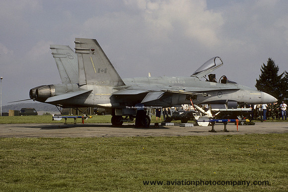 Canadian Air Force 1 CAG McDonnell Douglas CF-188A Hornet 188770 (1989)