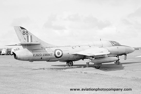 RAF 229 OCU Hawker Hunter T.7 XL623/88 (1969)