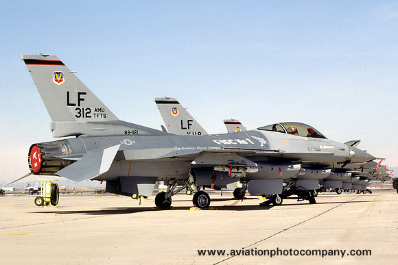 USAF 58 TFW 312 TFS General Dynamics F-16C Fighting Falcon 83-1121/LF (1985)