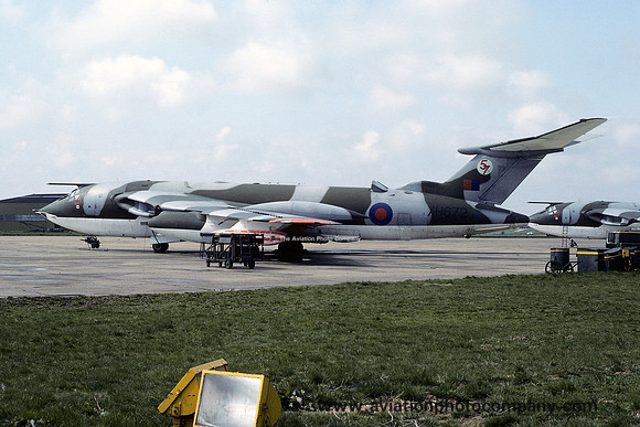 RAF 57 Squadron Handley Page Victor K.2 XH672 (1979)