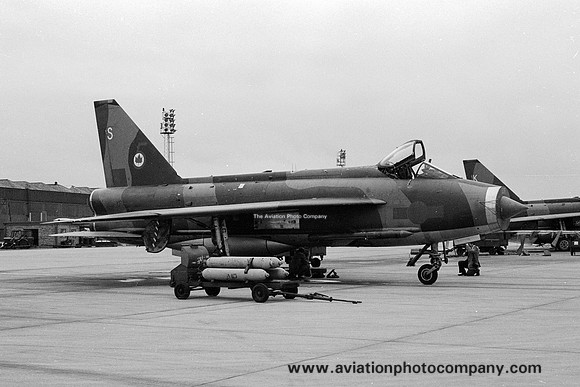 RAF 5 Squadron English Electric Lightning F.3 XP753/S (1978)