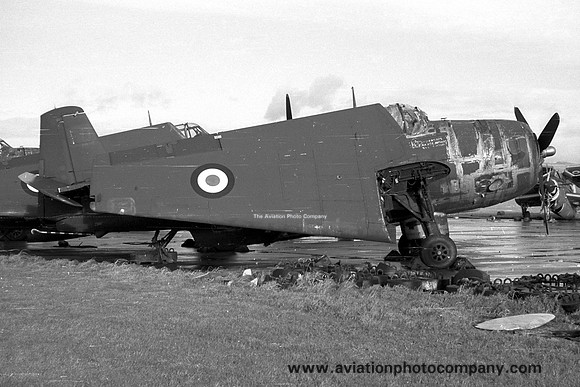 Royal Navy Abbotsinch AHU Grumman Avenger AS.4 XB376 (1960)