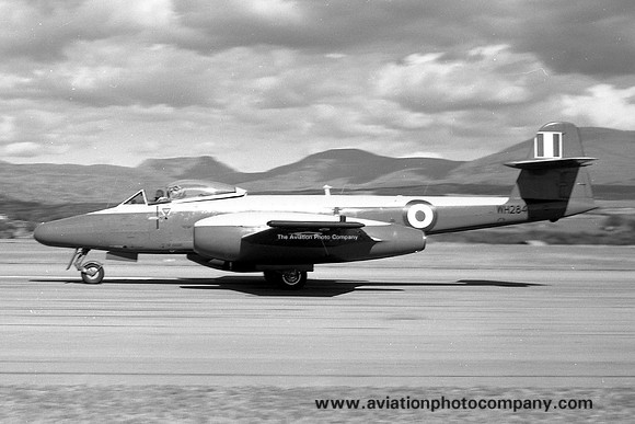 RAE Llanbedr Gloster Meteor U.16 WH284 (1960)